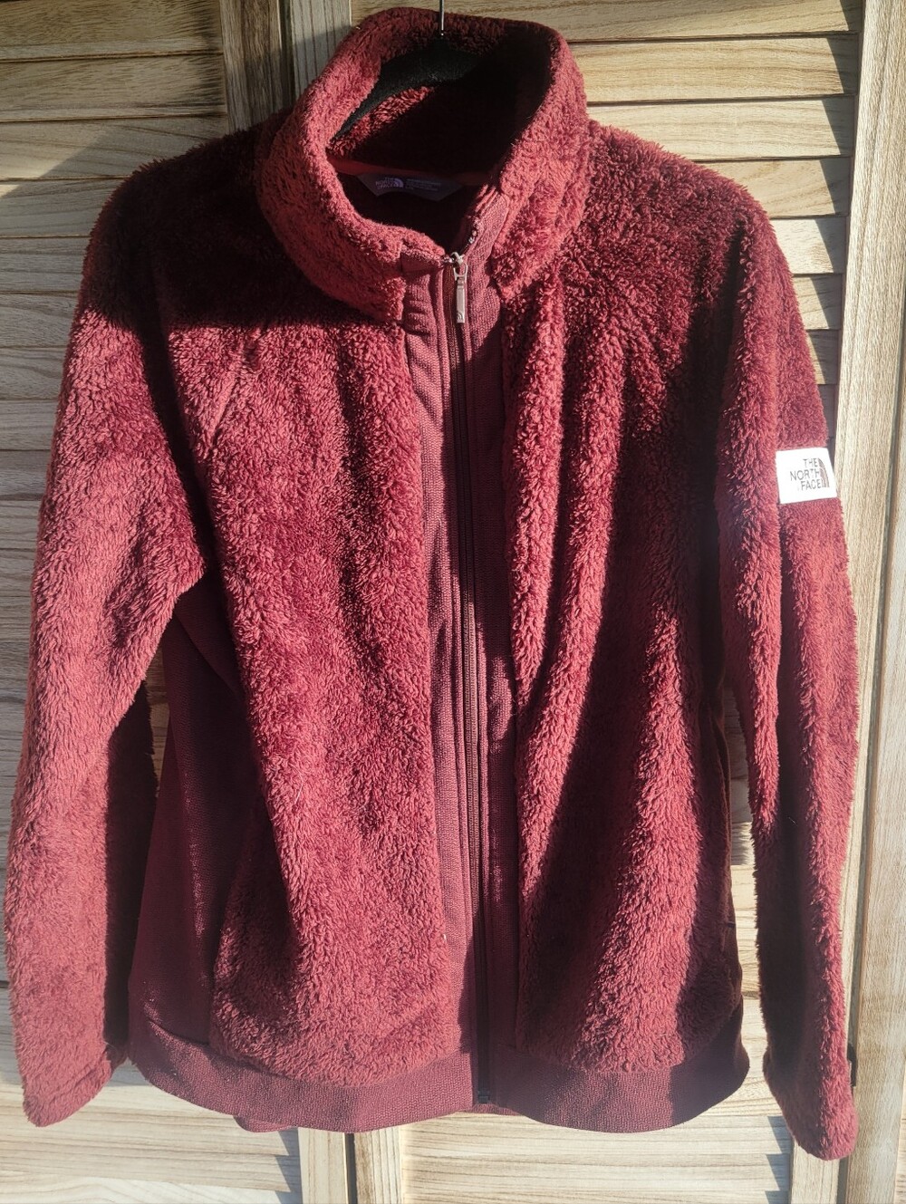 The North Face Large Jacket Women Large Maroon Red Furry Fleece Full Zip Sweater